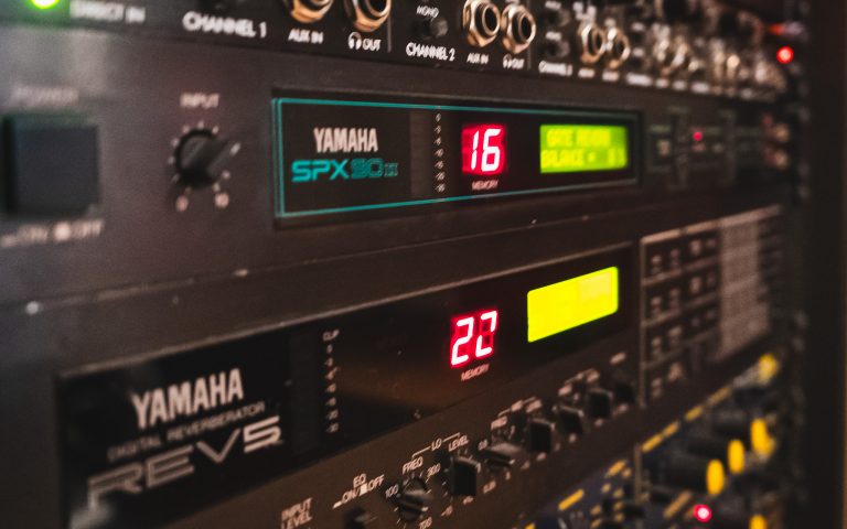 studio_1_controlroom_10