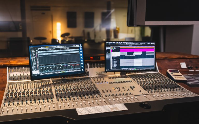 studio_1_controlroom_7