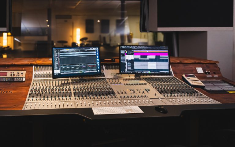 studio_1_controlroom_6