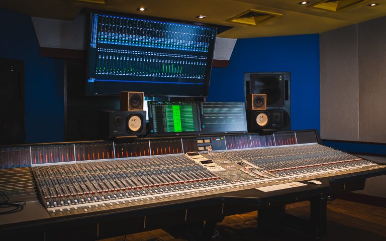 Control room studio 3_21