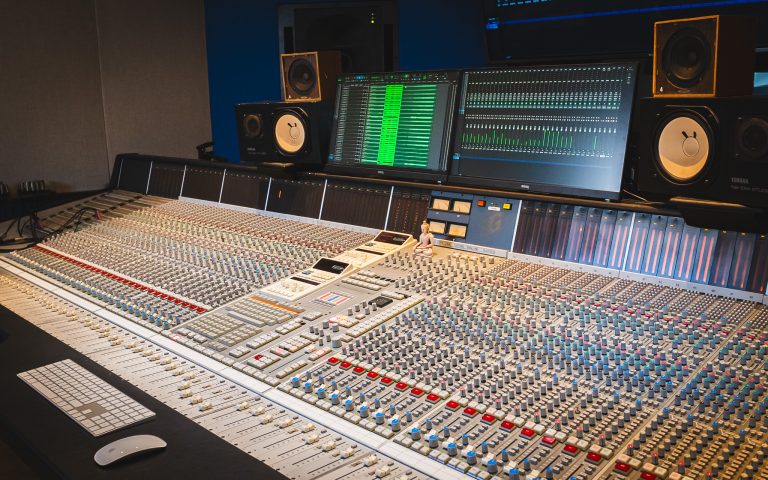 Control room studio 3_19