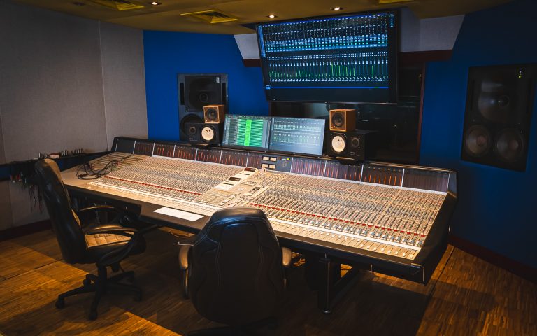 Control room studio 3_12