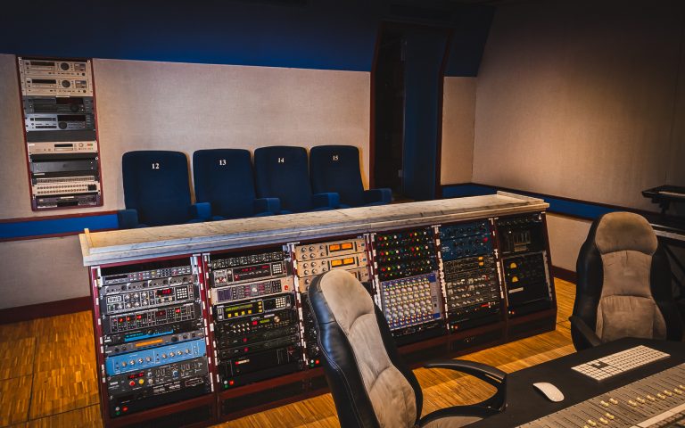 Control room studio 3_11