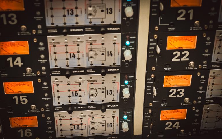 Control room studio 3_4